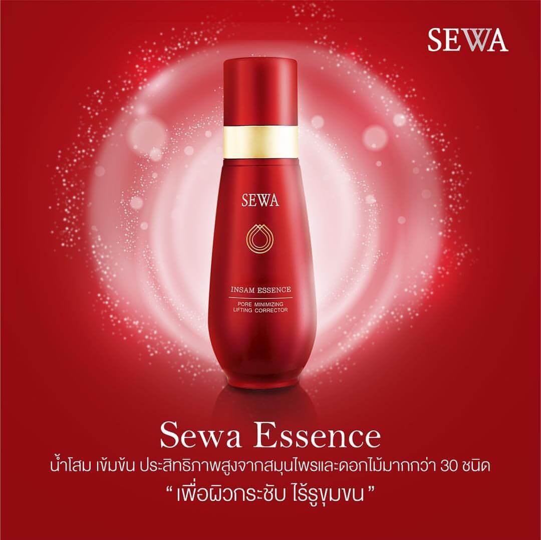 Sewa Insam Essence 30 ml   ผลิตภัณฑ์ดูแลผิวหน้าเนื้อบางเบาจะตรงเข้าบำรุงผิวของคุณได้อย่างตรงจุด ครบทุกปัญหาผิวของ ผู้หญิงในช่วงวัย 30 อุดมไปด้วยสารอาหารผิวในส่วนผสมสุดพิเศษที่มีเฉพาะในผลิตภัณฑ์Sewaเท่านั้น ด้วยการคิดค้นกว่า 2ปี ส่วนผสมจากหมักยีสต์จากโสมแดง   ซึ่งใช้เวลานานเป็นปีกว่าจะได้ #น้ำโสมเซวา สูตรเฉพาะ ที่ช่วยผลัดปรับสมดุลของเซลล์ผิวอย่างอ่อนโยน เพียง 14วัน พบผิวที่เปลี่ยนแปลงอย่างเห็นได้ชัด จุดด่างดำดูลดเลือน ริ้วรอยฟื้นบำรุงและดูลดเลือน ผิวเรียบเนียนกระชับแน่น รูขุมเล็กลง ผิวดูกระจ่างใส   ช่วยปรับความสมดุลความเป็นกรด-ด่าง และน้ำมันที่ผิวหน้า พร้อมทั้งเติมความชุ่มชื่นคืนสู่ผิว  ผลิตจากประเทศเกาหลี